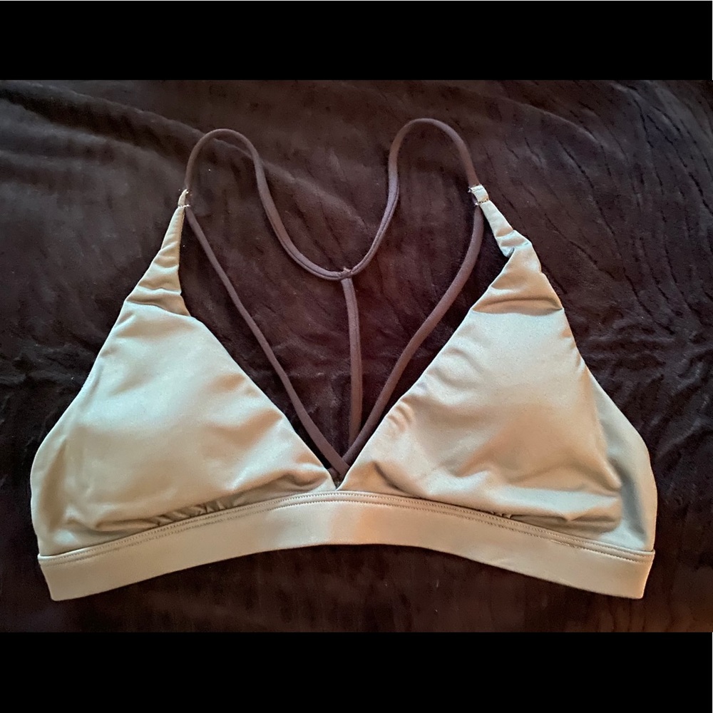 Sports bra